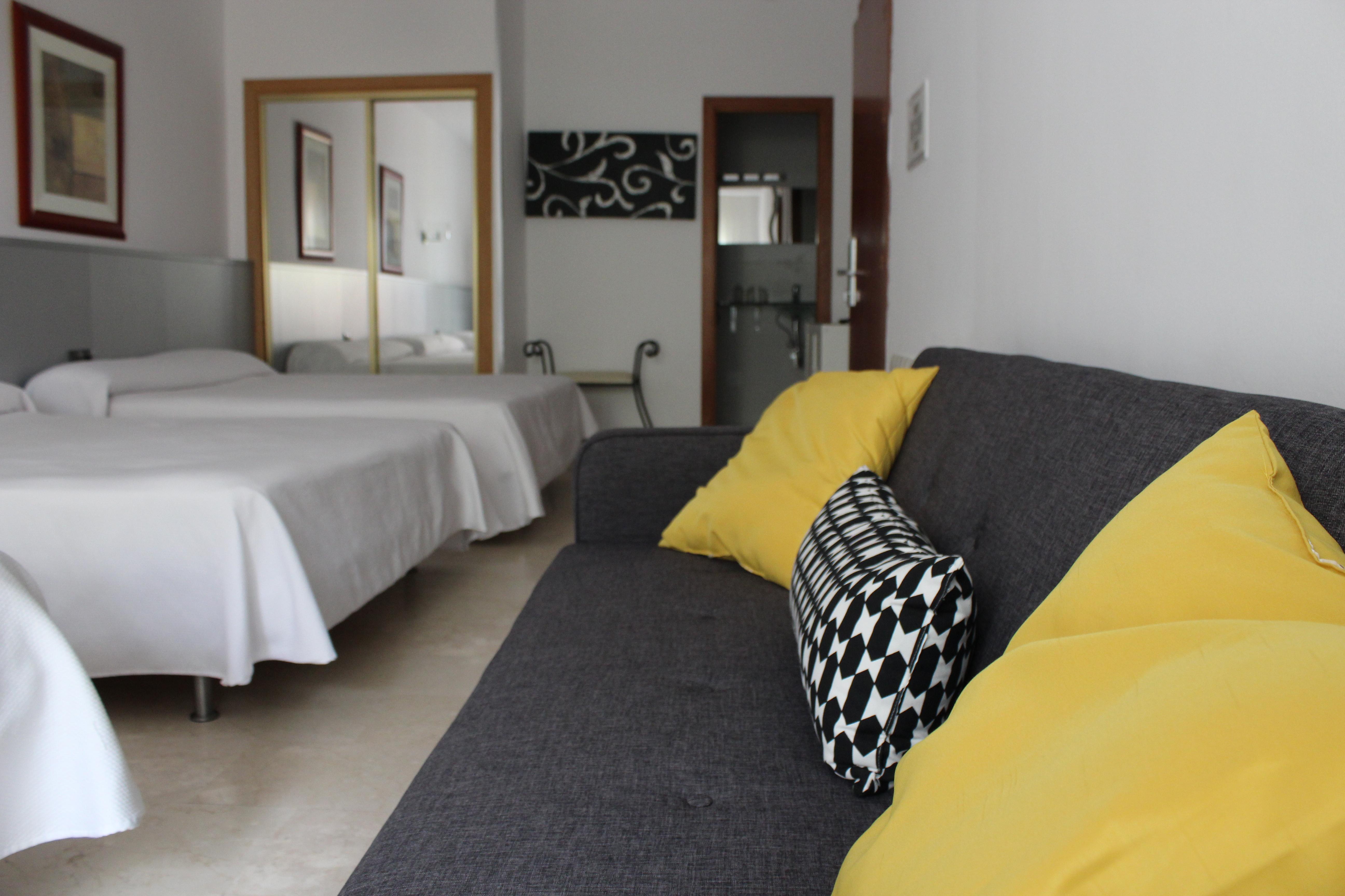 Hotel Abril Nerja Extérieur photo